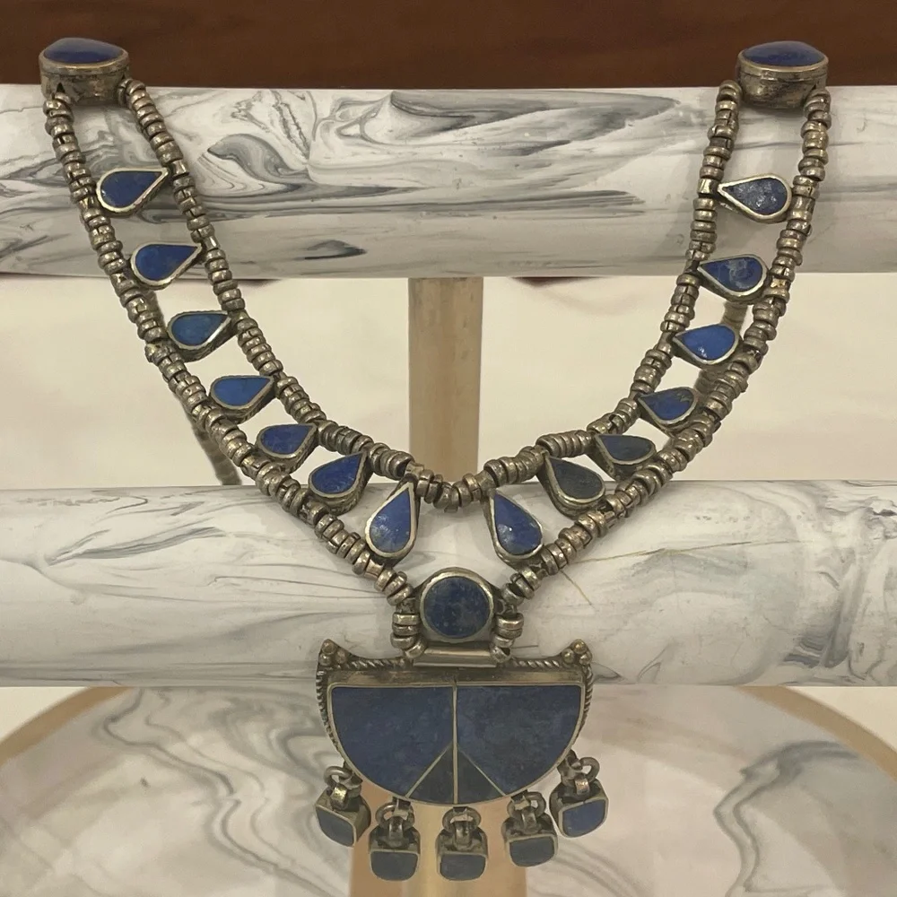Uzbek Silver Lapis Lazuli Pendant Necklace - Picture 5 of 6